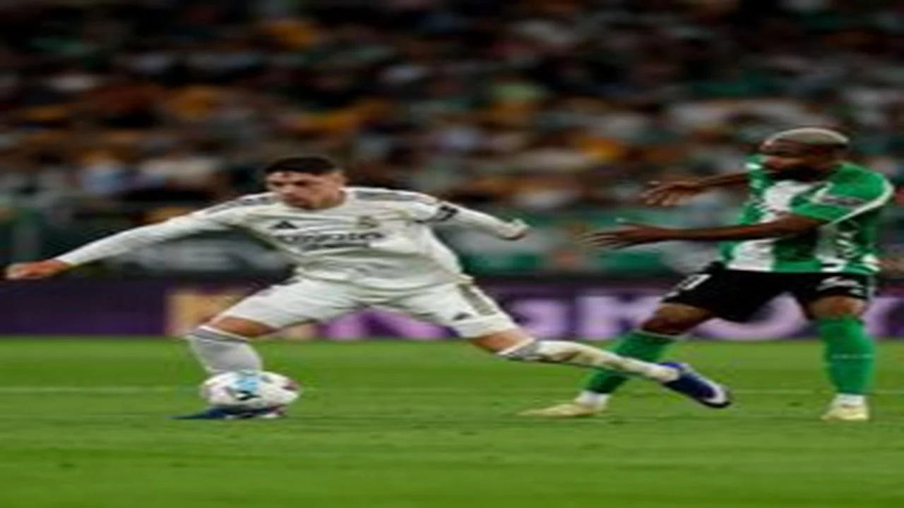ريال بيتيس يخطف تعادلاً ثميناً أمام ريال مدريد ويقدم هدية لبرشلونة